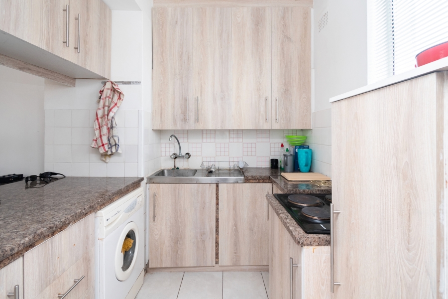 1 Bedroom Property for Sale in Constantia Western Cape